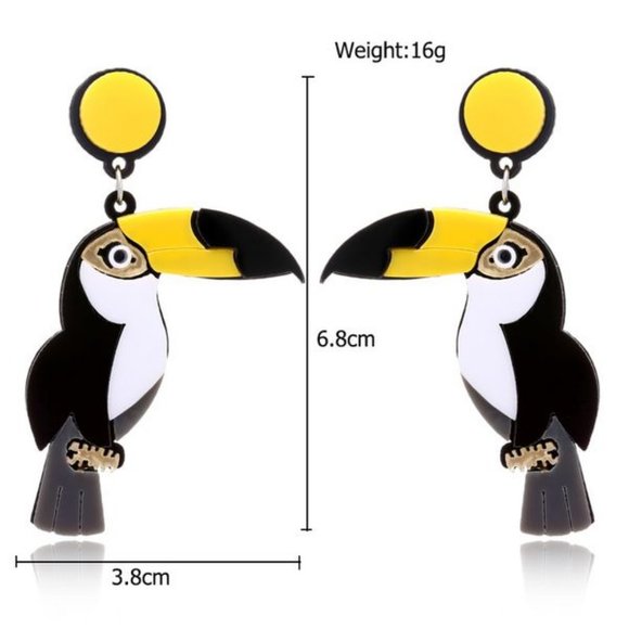 NEW Beautiful Black & Yellow Oversize TOUCAN Bird Stud Earrings BIRD FLY FLIGHT - Picture 4 of 7